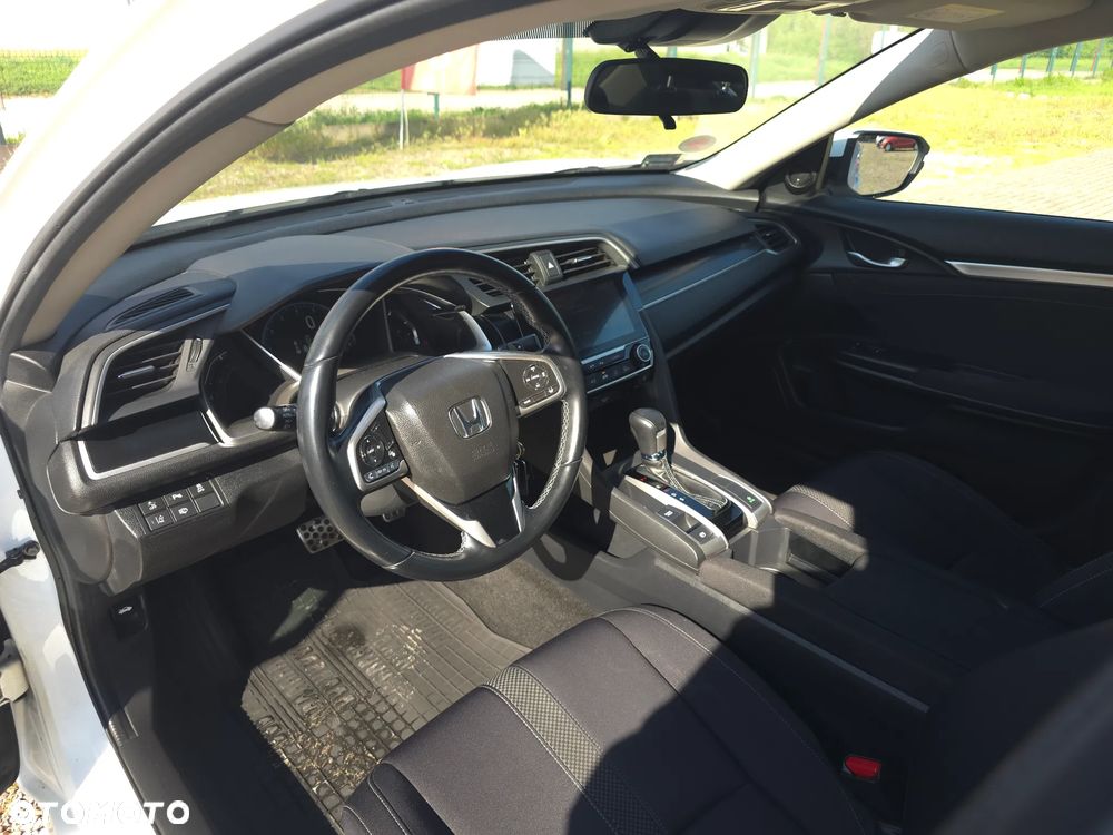 Honda Civic 1.5 T Elegance CVT - 21