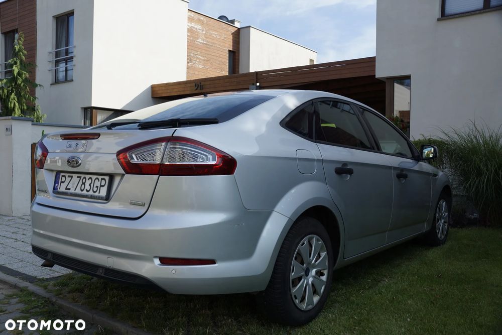 Ford Mondeo 1.6 T Ambiente - 3