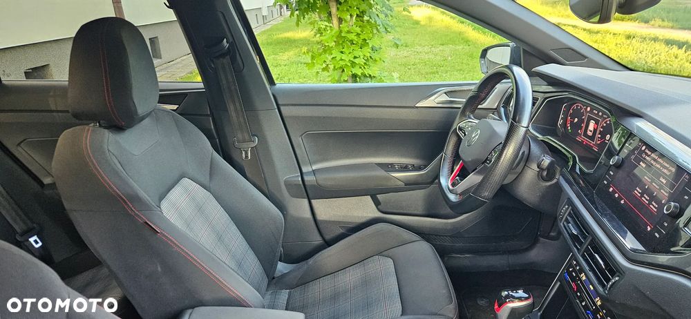 Volkswagen Polo 2.0 TSI DSG GTI - 21