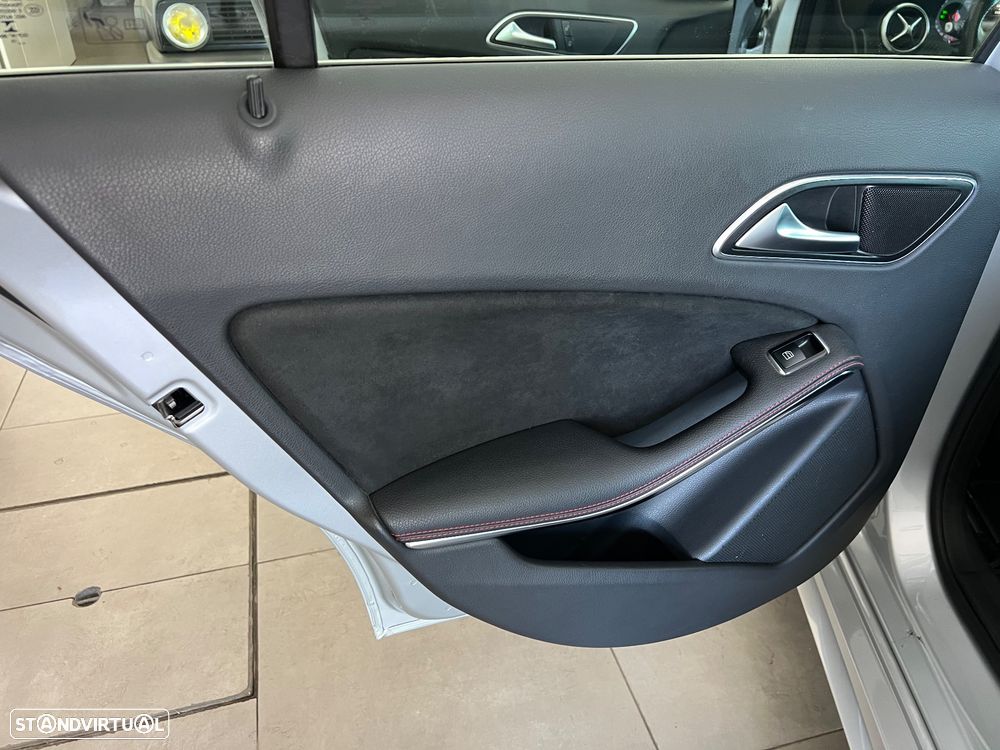 Mercedes-Benz A 180 CDI BE AMG Line - 18