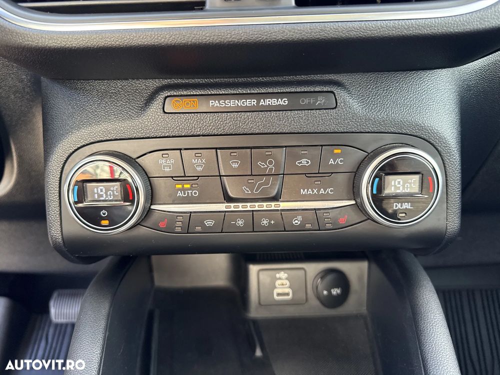 Ford Kuga - 18