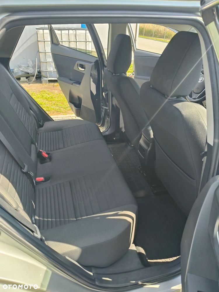 Toyota Auris 1.6 Comfort - 9