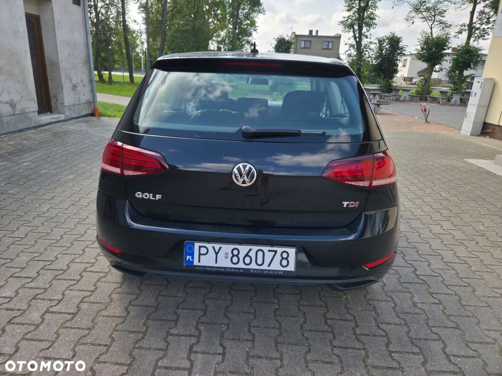 Volkswagen Golf - 4