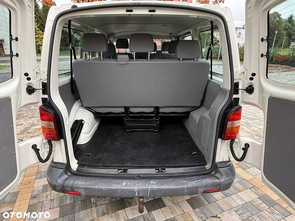 Volkswagen Transporter T5 TDI L2H1 Silverline - 24