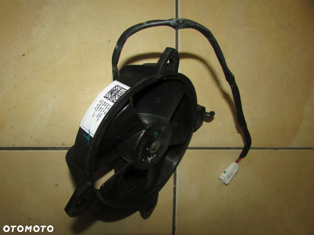 Vespa GTV 300 hpe 2024 wentylator chłodnicy - 2