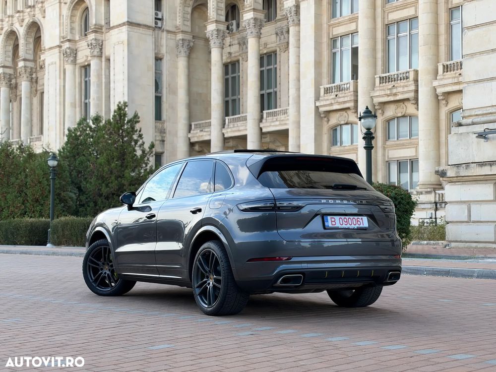 Porsche Cayenne E-Hybrid Tiptronic S Platinum Edition - 21