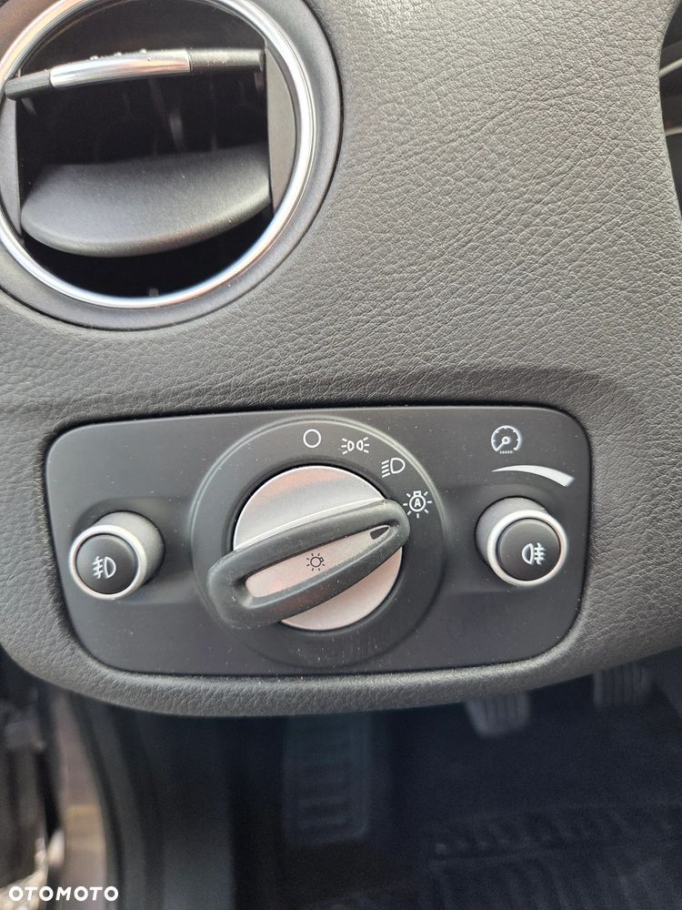 Ford Mondeo SW 1.6 EcoBoost S&S Business Edition - 23