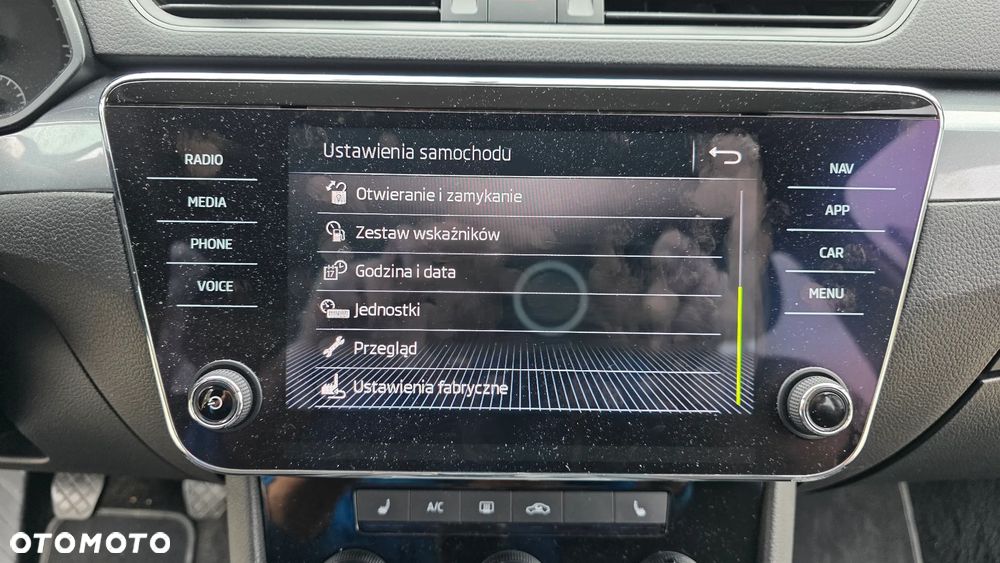 Skoda Superb 1.6 TDI GreenLine - 21