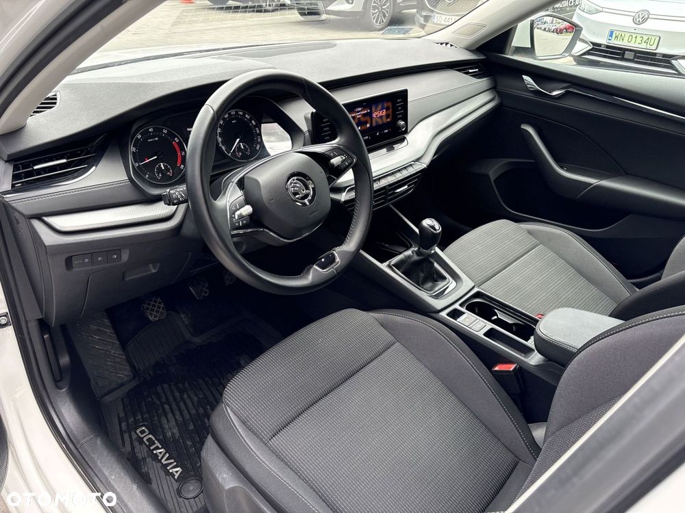 Skoda Octavia 1.5 TSI ACT Ambition - 9