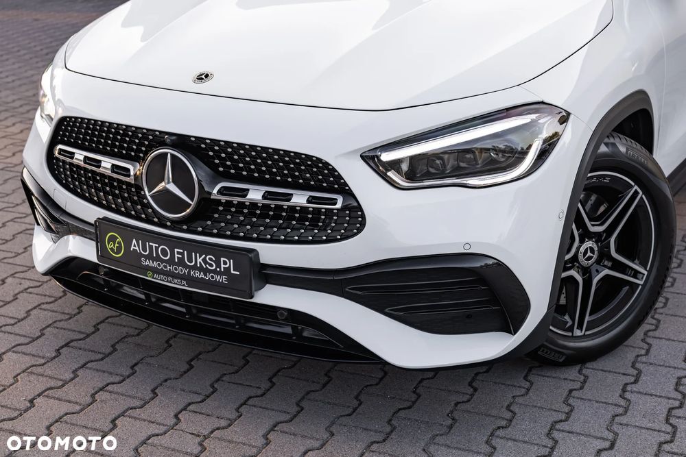 Mercedes-Benz GLA 250 AMG Line - 3