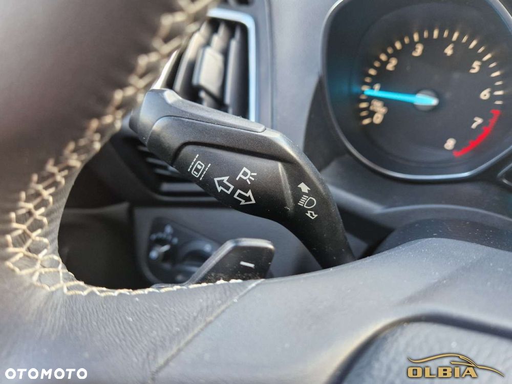 Ford Kuga - 31