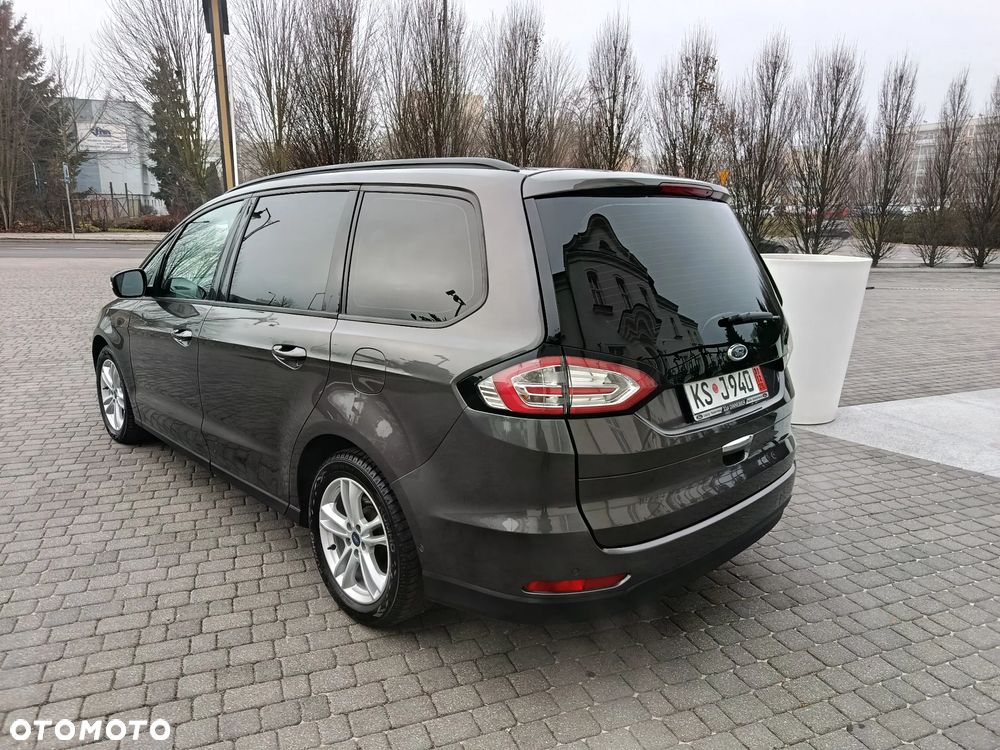 Ford Galaxy - 11
