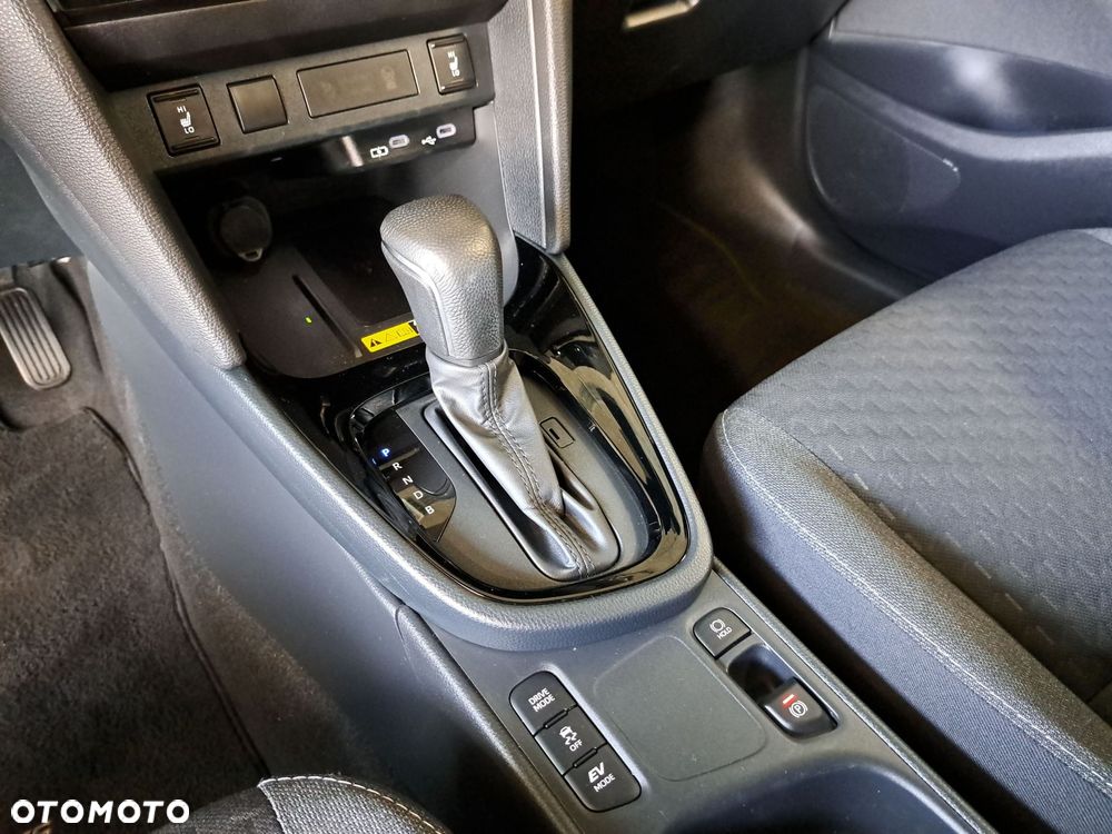 Toyota Yaris Cross Hybrid 1.5 Style - 28
