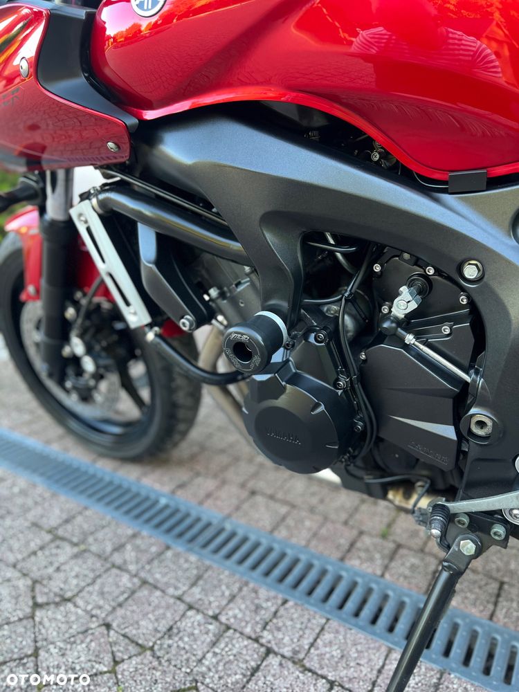 Yamaha FZ6 - 8