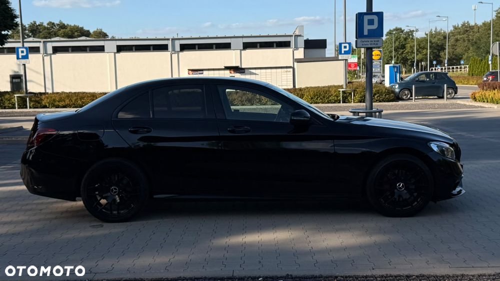 Mercedes-Benz Klasa C 200 4-Matic 9G-TRONIC - 30
