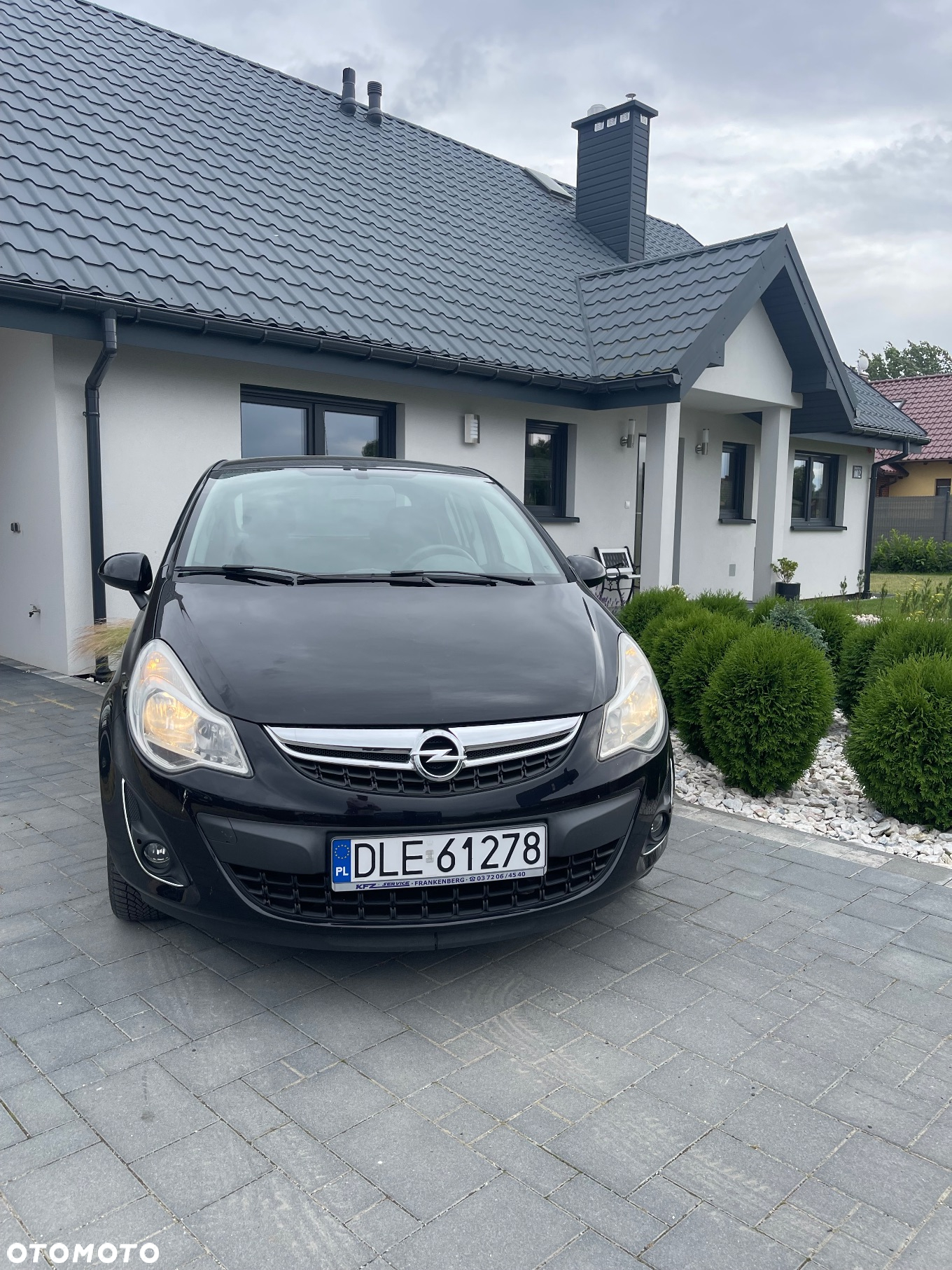 Opel Corsa 1.4 16V Satellite - 4