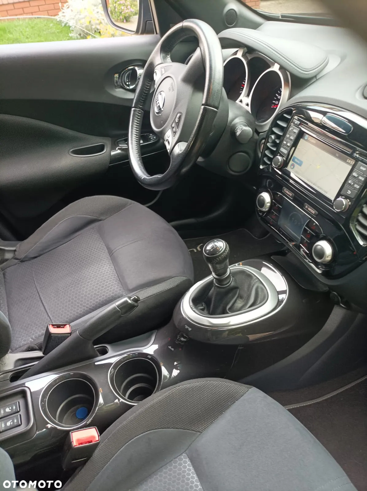 Nissan Juke 1.6 DIG-T N-Connecta - 10