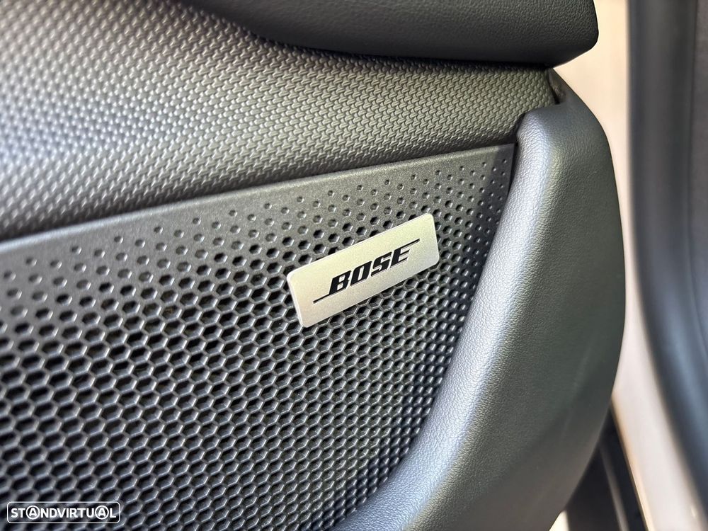 Porsche Taycan Bateria Performance Plus - 16
