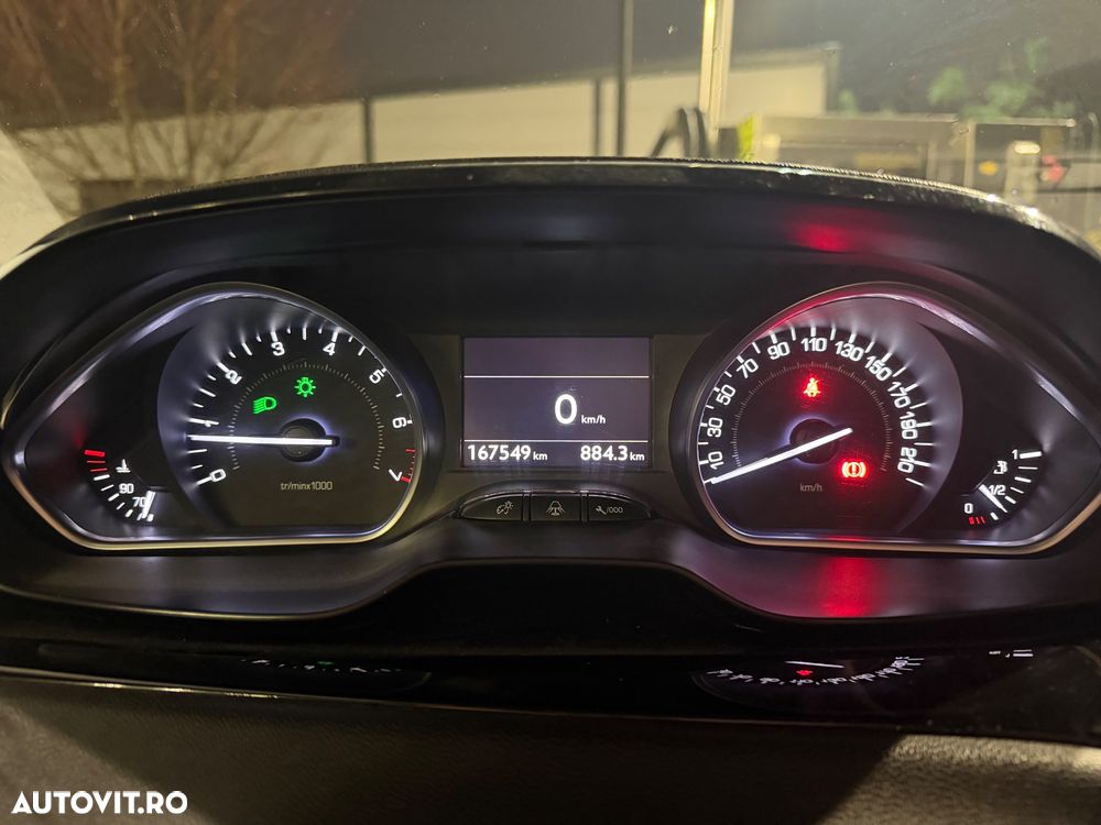 Peugeot 208 82 PureTech Style - 15