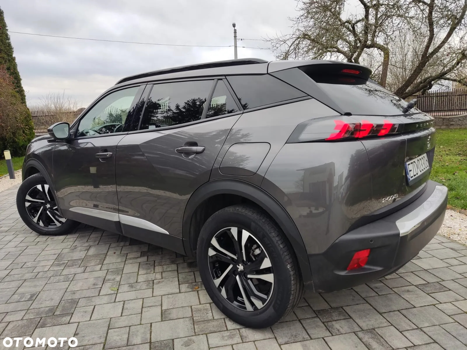 Peugeot 2008 PureTech 100 Stop&Start Allure - 4