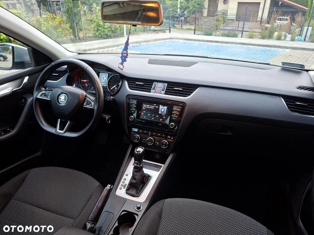 Skoda Octavia 1.6 TDI DPF DSG Sport Edition - 8