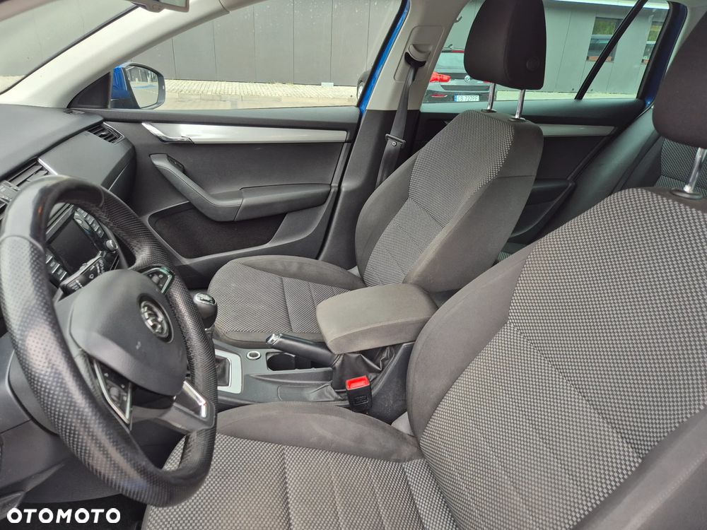 Skoda Octavia 1.4 TSI Ambition - 8