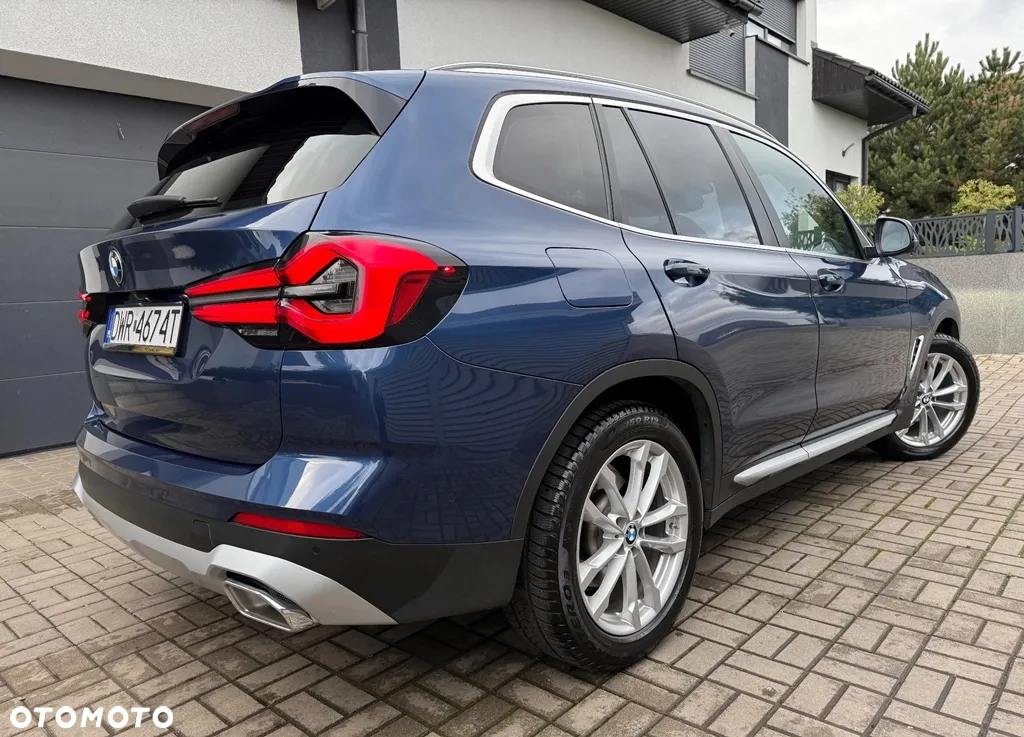 BMW X3 sDrive18d Luxury Line sport - 4
