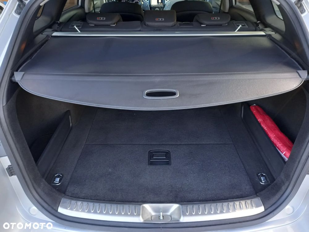 Hyundai i40 Kombi 2.0 Automatik Premium - 16