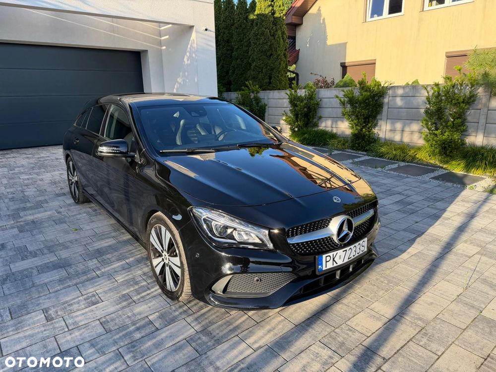 Mercedes-Benz CLA 200 d 7G-DCT AMG Line - 4