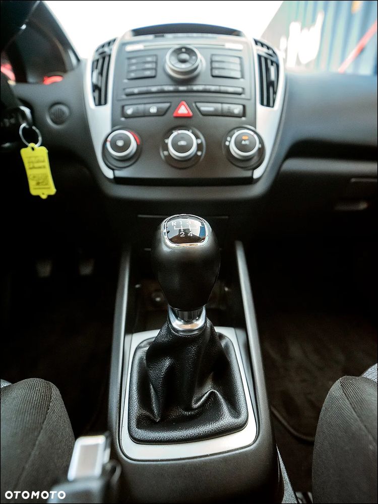 Kia Ceed - 21