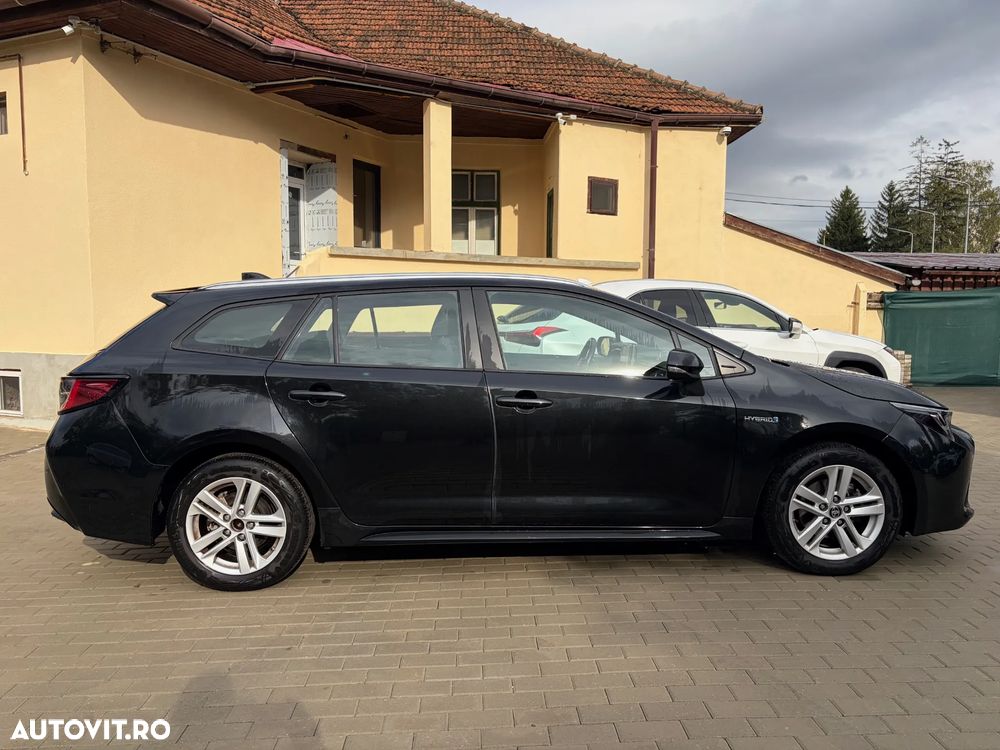 Toyota Corolla 1.8 HSD Business - 24