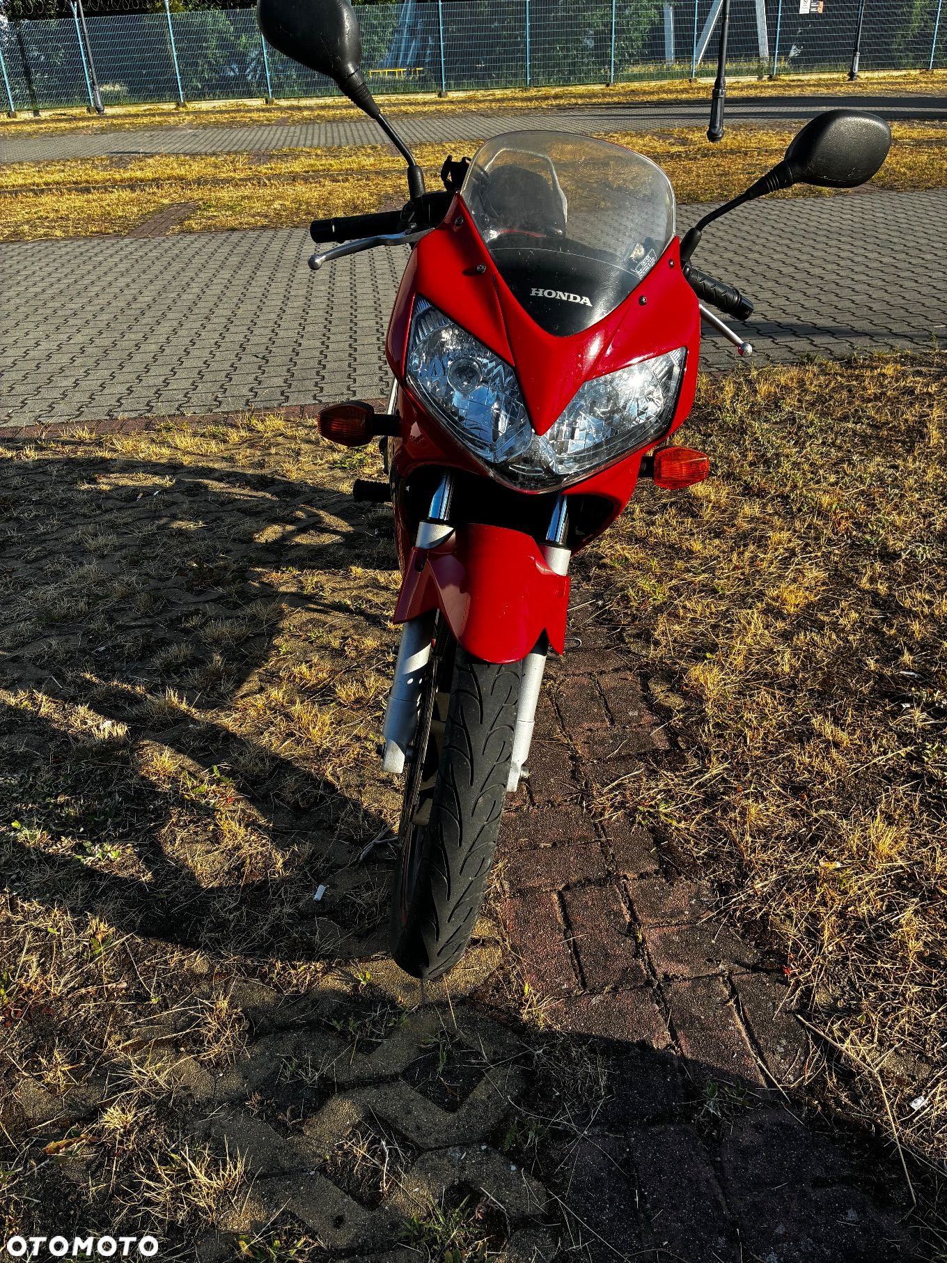 Honda CBR - 1