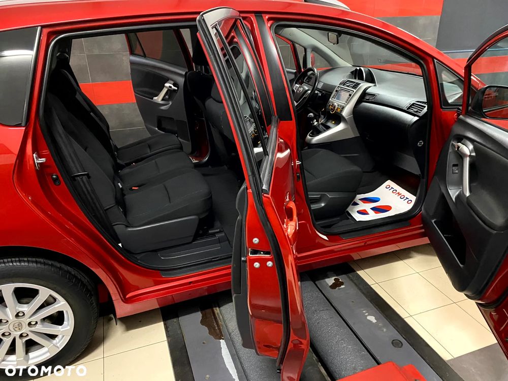 Toyota Verso 2.0 D-4D Executive - 21