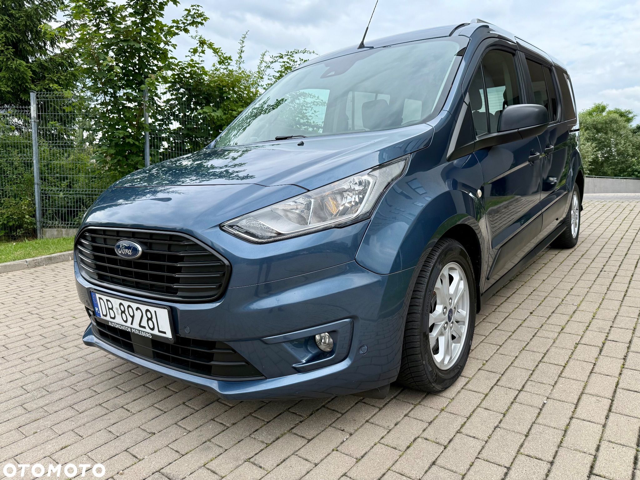 Ford Tourneo Connect Grand - 1