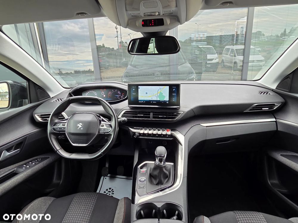 Peugeot 3008 1.5 BlueHDi Active Pack S&S EAT8 - 38