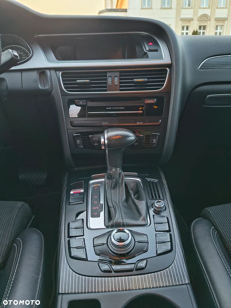 Audi A4 Avant 3.0 TDI DPF clean diesel quattro S tronic Ambition - 17