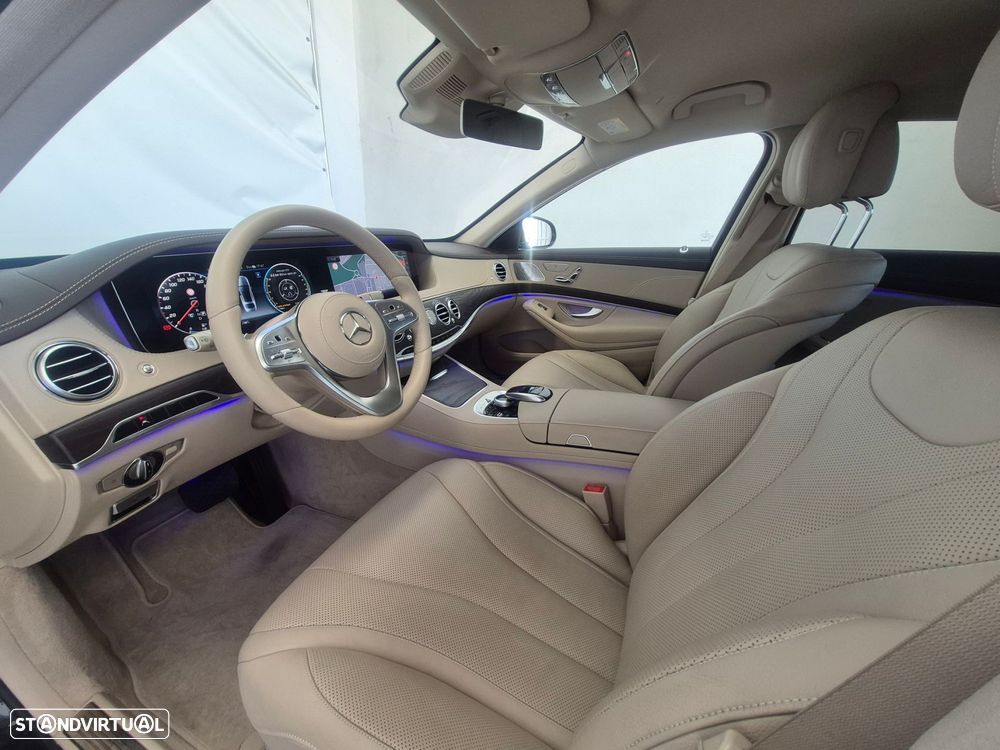 Mercedes-Benz S 560 e Longo - 13