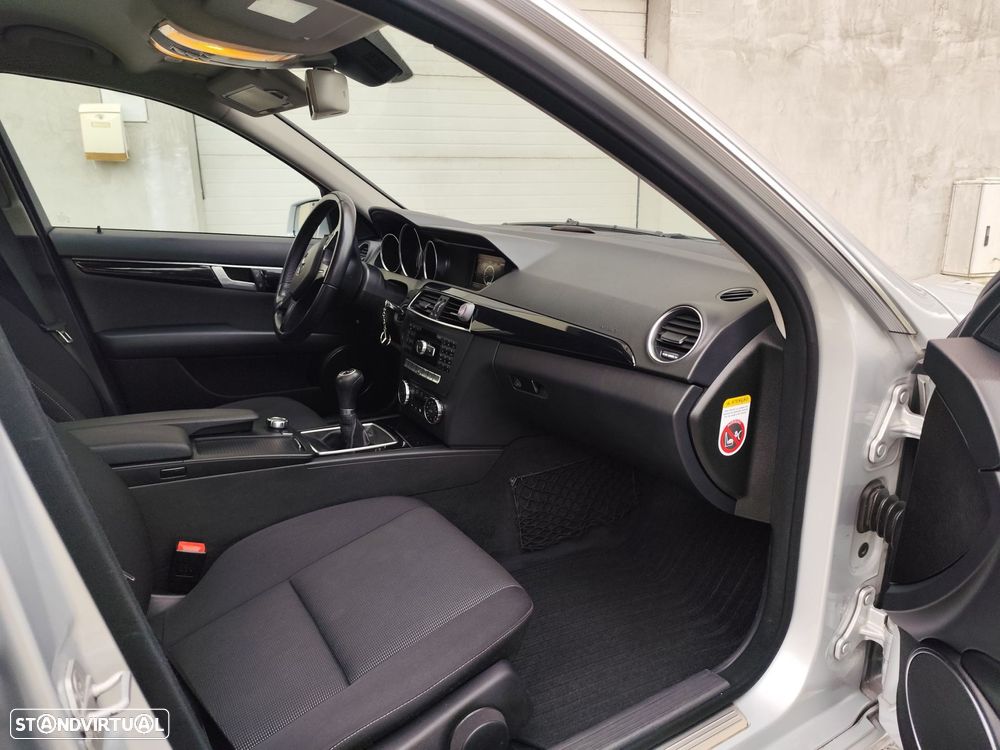 Mercedes-Benz C 220 CDi Elegance BE 117g - 21