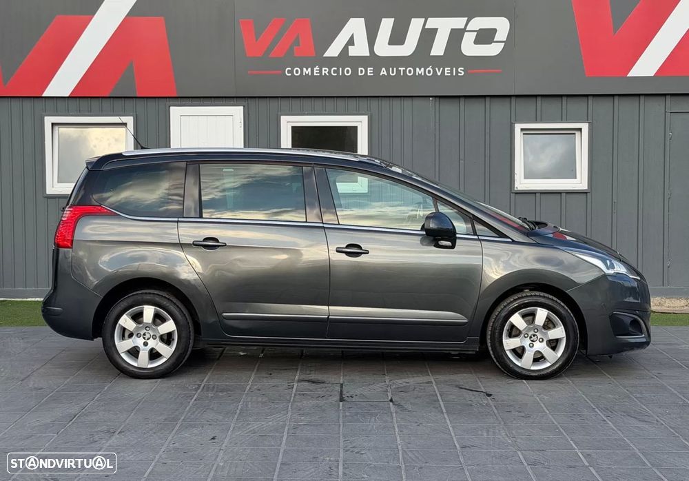 Peugeot 5008 — fotografia 4