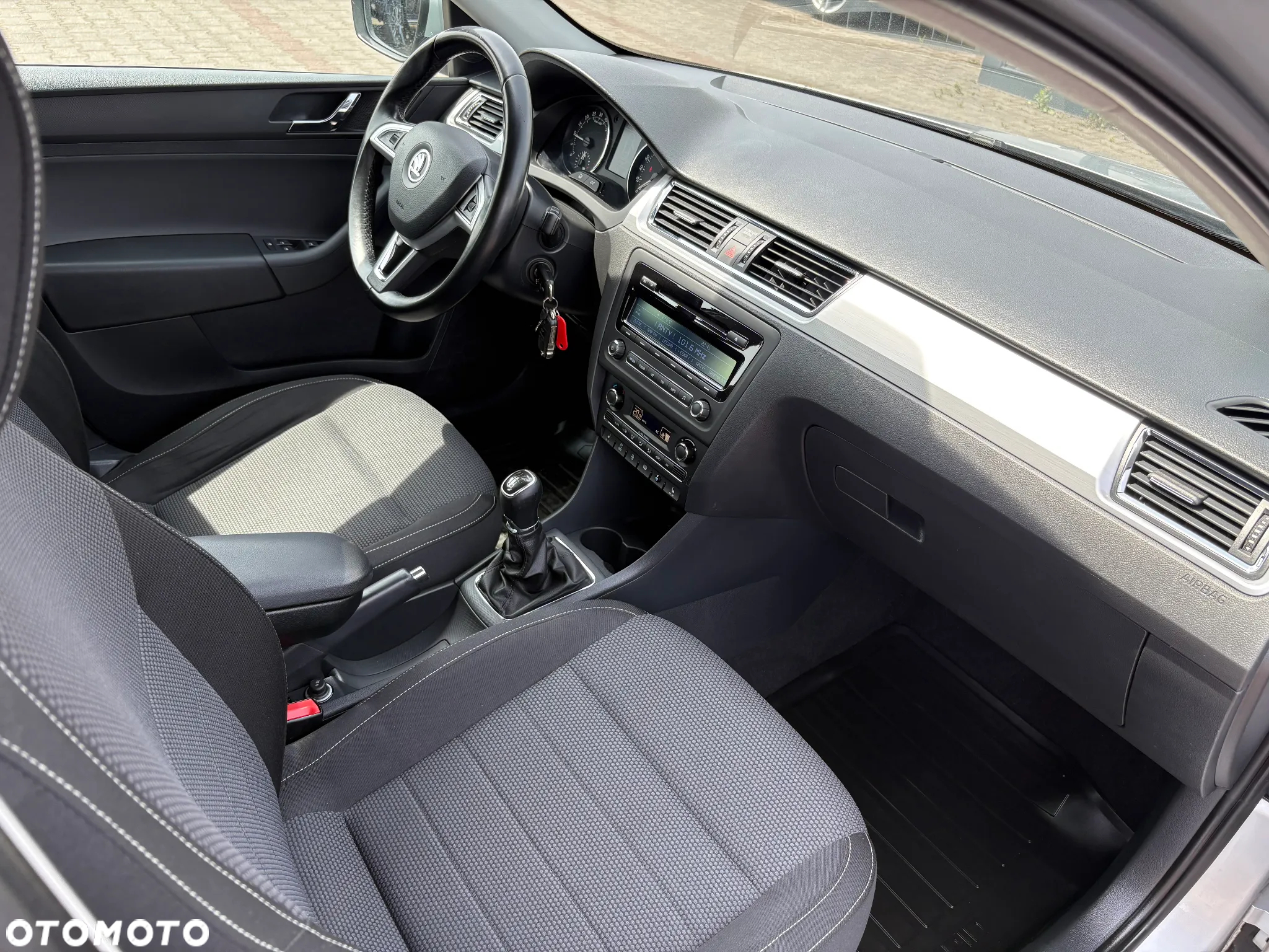Skoda RAPID Spb 1.6 TDI DPF Ambition Max - 22