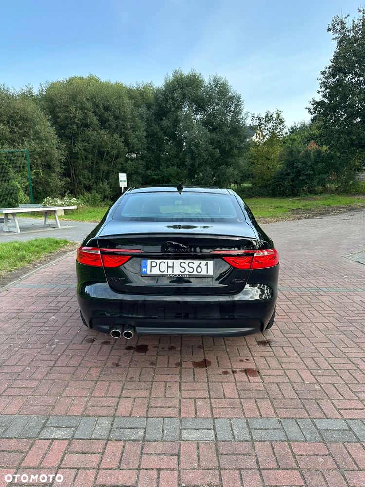 Jaguar XF 20d AWD R-Sport - 3