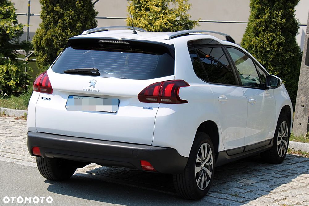Peugeot 2008 - 10