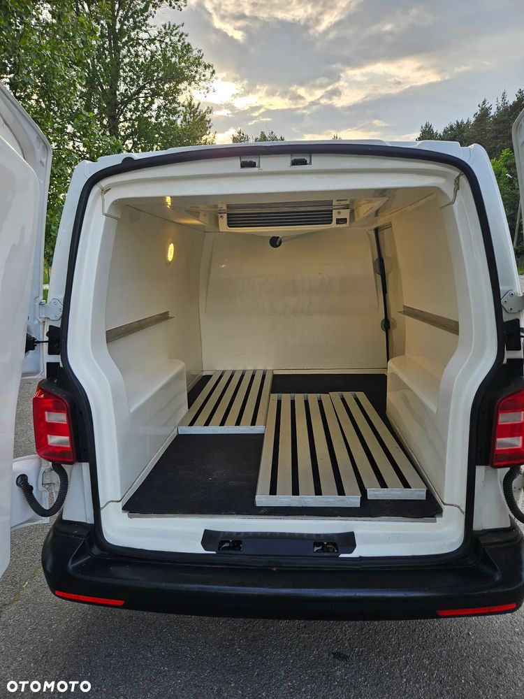 Volkswagen T6 - 17