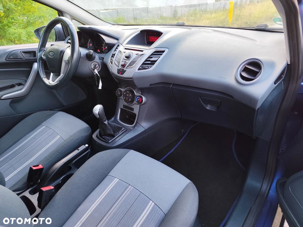 Ford Fiesta 1.25 Champions Edition - 10