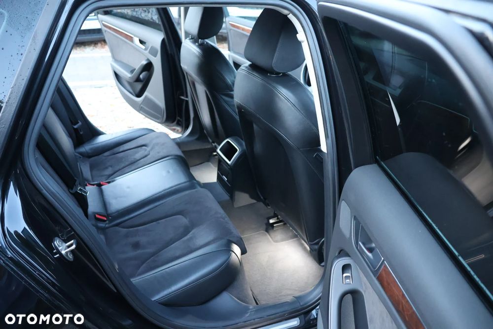 Audi A4 Avant 2.0 TDI DPF S line Sportpaket - 9