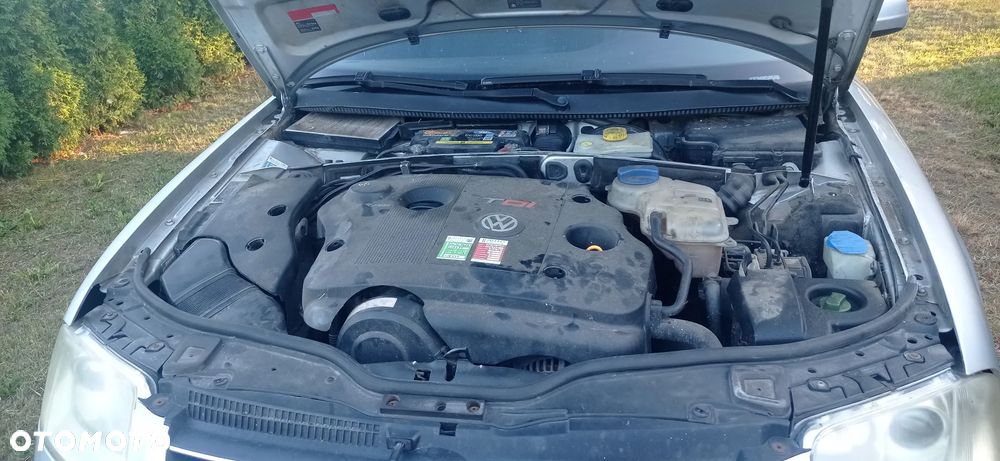 Volkswagen Passat - 10