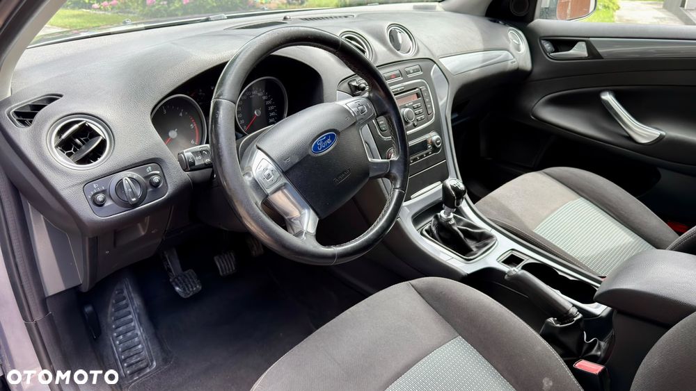 Ford Mondeo 2.0 TDCi Trend - 26