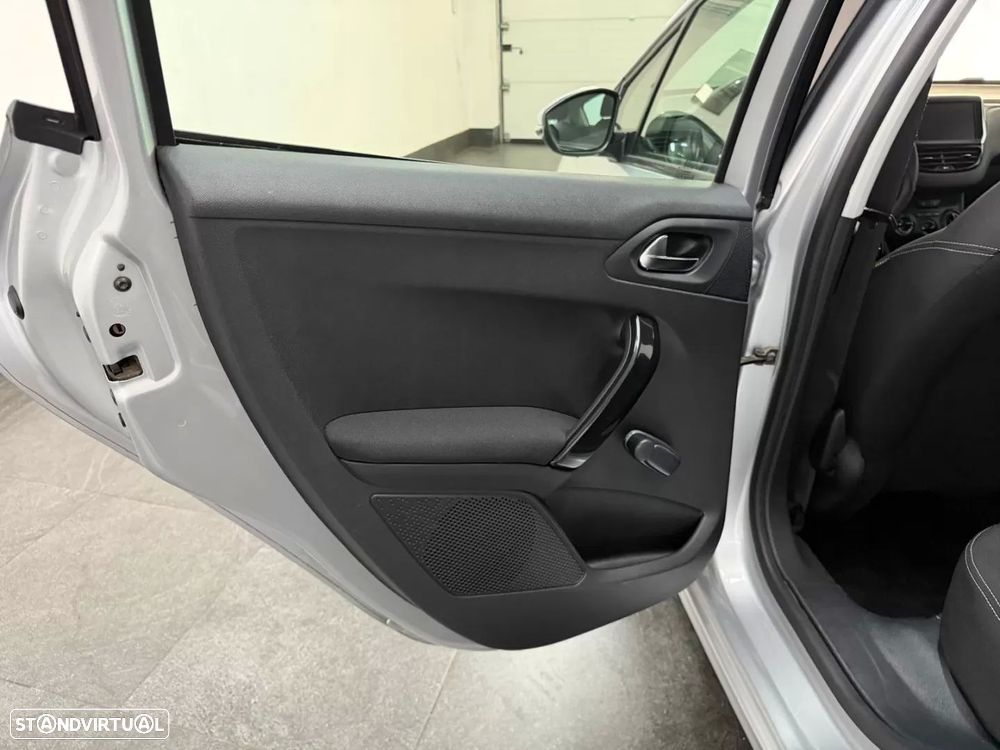 Peugeot 208 1.4 HDi Active - 21