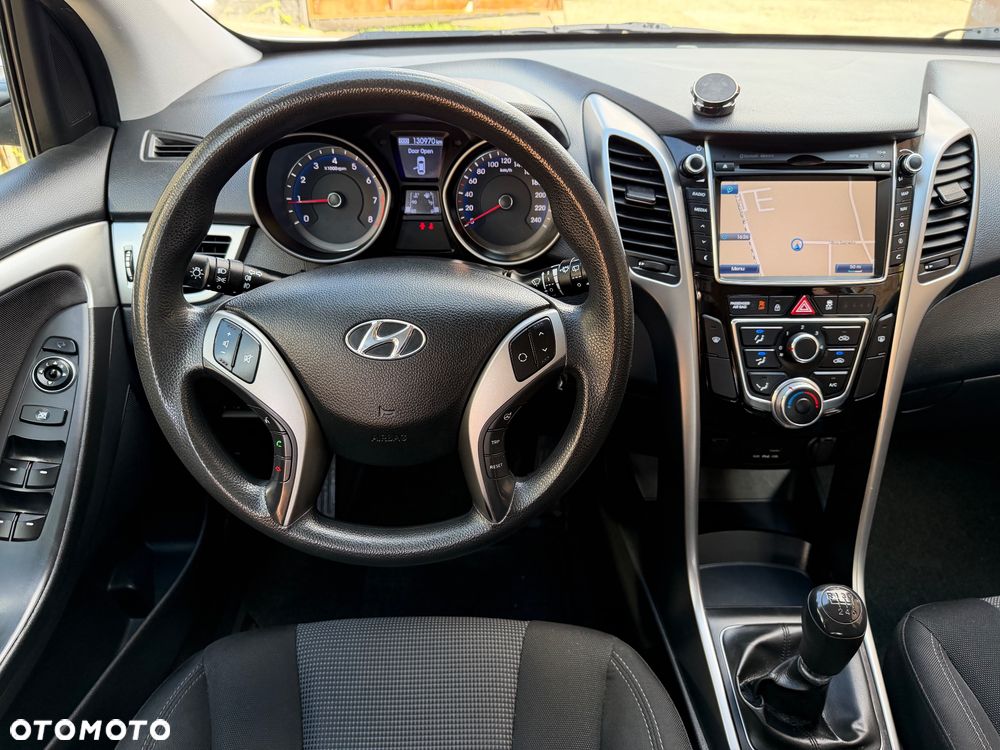 Hyundai i30 1.4 Premium - 12