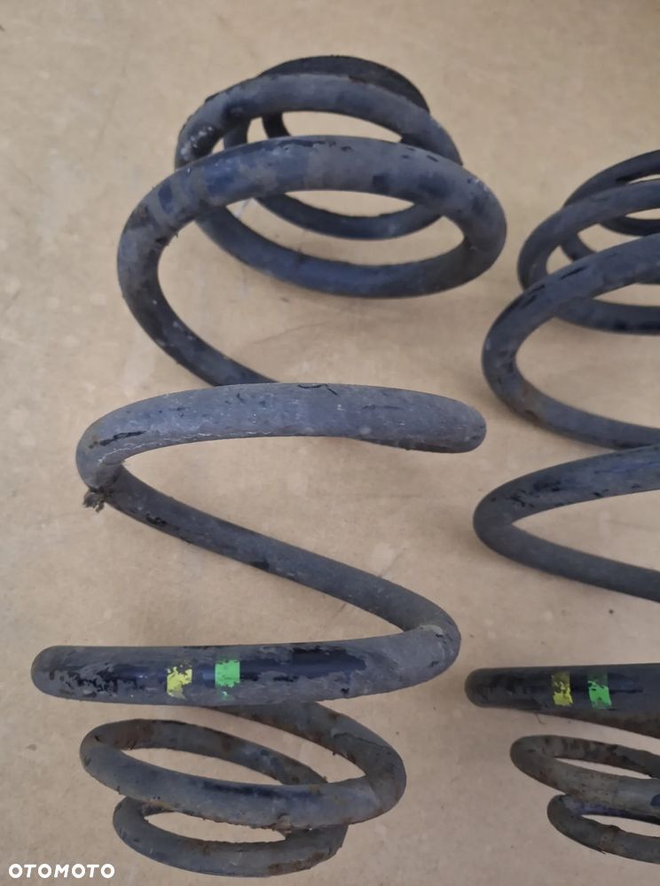 SPRĘŻYNA ZAWIESZENIA TYŁ -VIVARO, TRAFIC 2001-14 ROK - 3